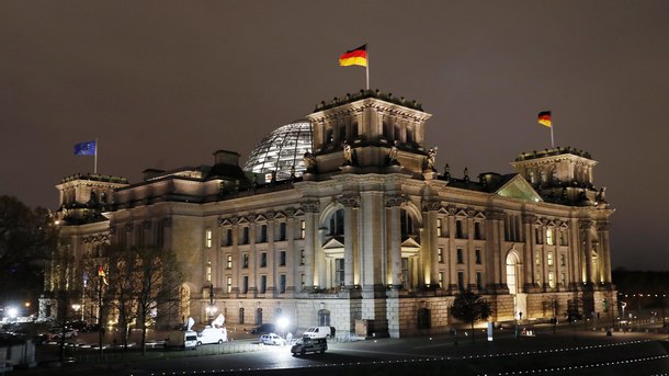 Ръководството на германската социалдемократическа партия единодушно е одобрило започването на