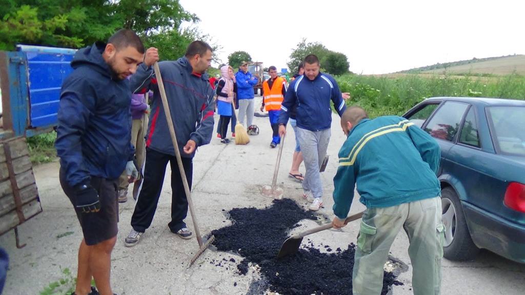 Жителите на оряховските села Горни и Долни Вадин започнаха изкърпването
