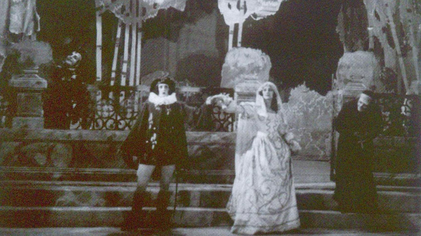 „Дванайсета нощ” от Уилям Шекспир, режисьор Николай Масалитинов, Народен театър, 1925/26.  Снимка: Музей Народен театър