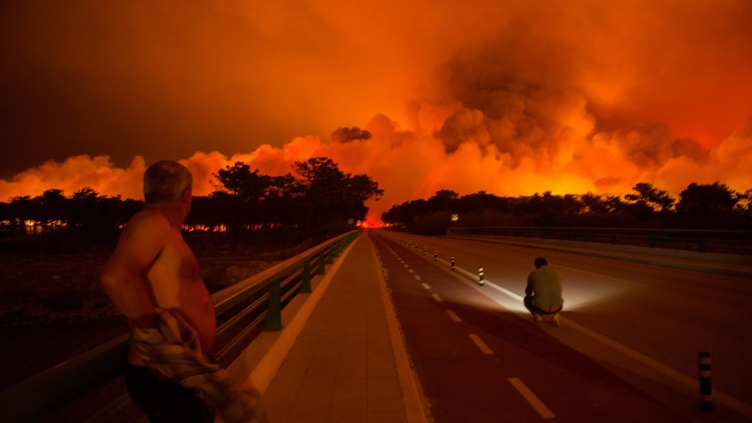 Поне 27 са жертвите на огромните бушуващи пожари в Португалия