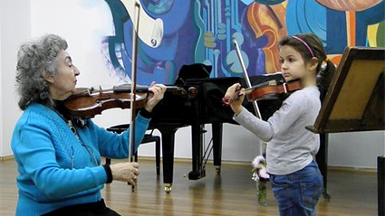 Системата на Йова Йорданова за обучение по цигулка повече от