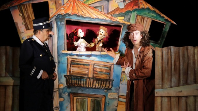 Ямболският куклен театър представя  Гиньол и полицаят тази вечер от
