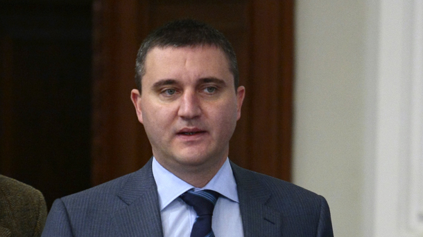 Финансовият министър Владислав Горанов обяви че в проектобюджета за 2018