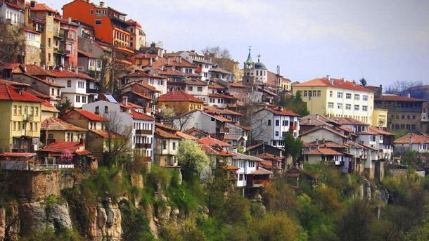 Голяма част от Велико Търново остава без топла вода за