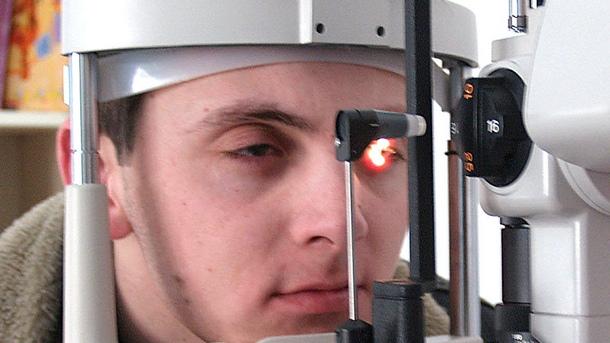 Всяка година 3000 души в България ослепяват частично или напълно