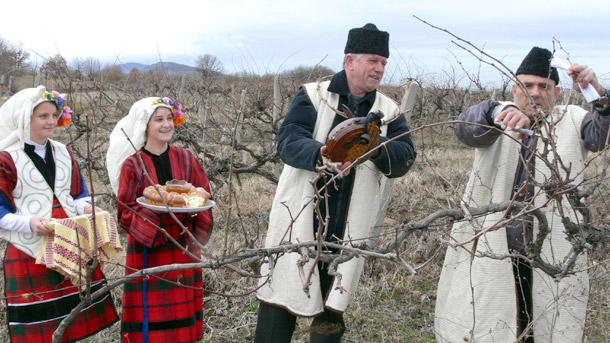 Жителите на ловешкото село Йоглав и тази година спазиха отколешните