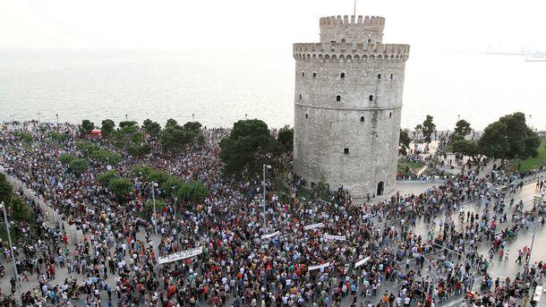 Осем души са задържани по време на протестите в Солун