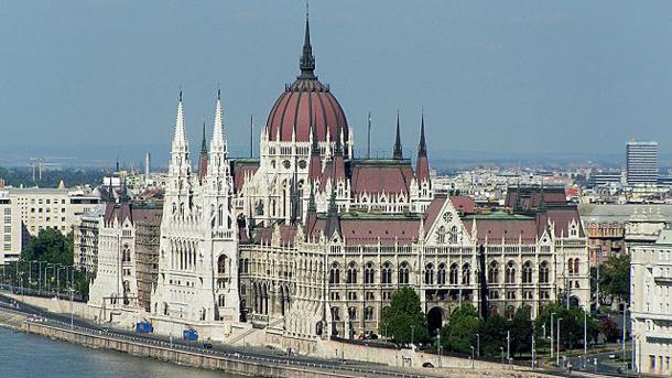 Преди година парламентите на България и Унгария гласуват предложението на