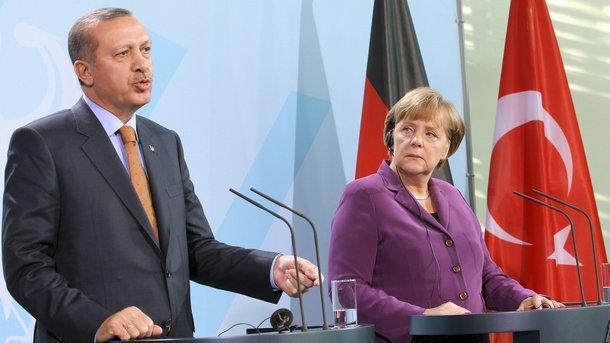 Лидерите на Германия и Турция разговаряха директно за пръв път