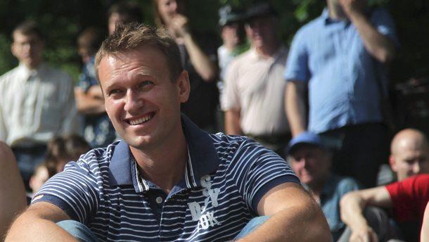 Руският опозиционен лидер Алексей Навални който беше задържан вчера излезе