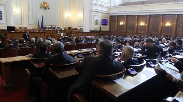 Президентското вето върху промените в Административно-процесуалния кодекс влизат в дневния