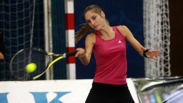 Диа Евтимова и Ани Вангелова отпаднаха в четвъртфиналите на тенистурнира
