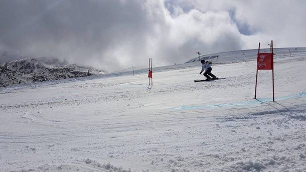 По-добър ски сезон и по-високи приходи с около 30% отчита