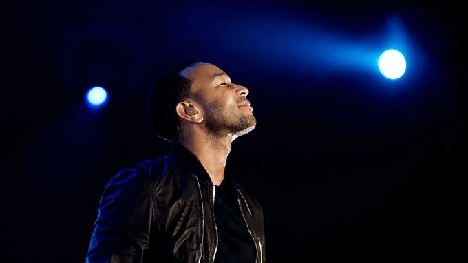 Джон Леджънд