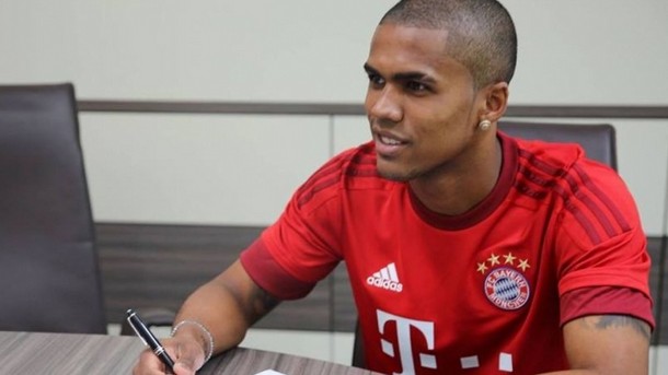 Дъглас Коста