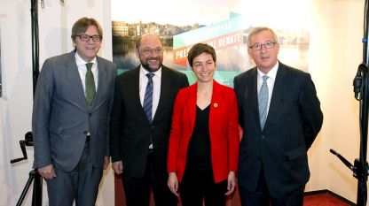 Ги Верхофстад (Алианс на либералите и демократите за Европа), Мартин Шулц (ПЕС), Ска Келър (Зелените) и Жан-Клод Юнкер (ЕНП) преди първия президентски дебат в Маастрихт, Холандия (28 април 2014 г.)