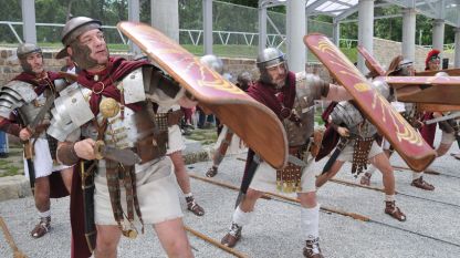 Възстановка от живота на римския легион по време на фестивала 
