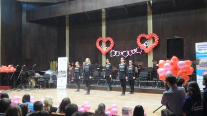 Млади хора от Видин пяха и танцуваха за любовта