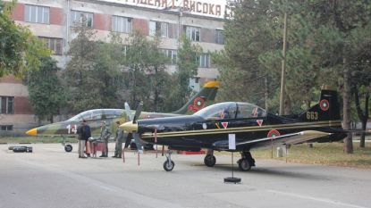 В момента ВВС училището в Долна Митрополия е факултет на Националния военен университет във Велико Търново.
