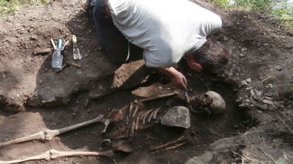Човешки скелет с камък върху гърдите откриха миналата година археолозите в местността 