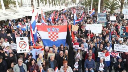Хиляди излязоха на протест в хърватския град Сплит в четвъртък срещу Истанбулската конвенция, но парламентът днес я ратифицира.