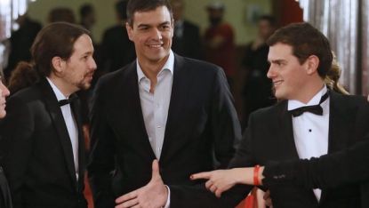 Пабло Иглесиас, Педро Санчес и Алберт Ривера на връчването на испанските награди за кино 