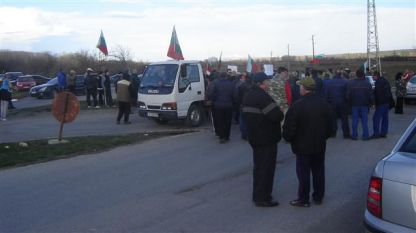 Миналата година жителите на Велики Преслав блокираха пътя  Шумен-Велики Преслав-Върбица