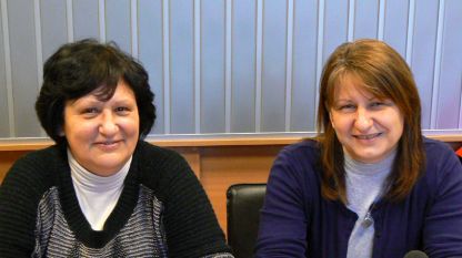 Доц. д-р Кръстина Панайотова (вляво) и гл. асистент д-р Веселка Кацарова в студиото на 