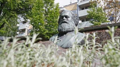 Скулптура на Карл Маркс в Трир