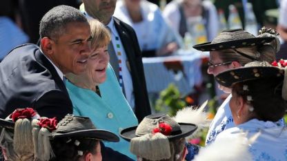 Обама и Меркел се срещат с жители на Крюн