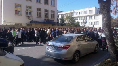 Протест на полицаи в Благоевград