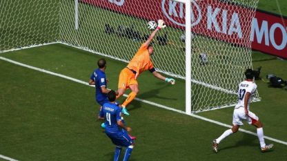 Руис вкара победния гол за Коста Рика срещу Италия