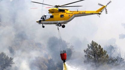 Хеликоптер се включва в гасенето на пожара край Свиленград