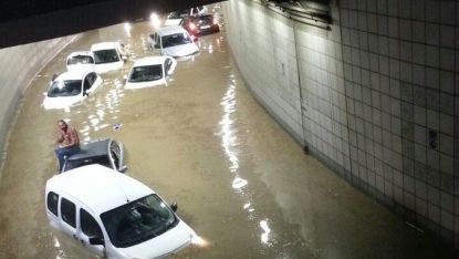 Наводнение в подлез в Анкара