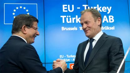 European Council President Donald Tusk and Turkish Prime Minister Ahmet Davutoglu