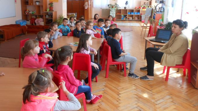 Министерството на образованието предлага образователните книжки за най-малките в детската