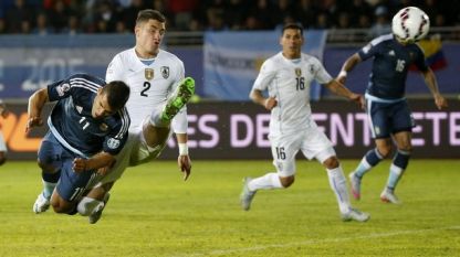 Серхио Агуеро вкара победното попадение за Аржентина срещу Уругвай