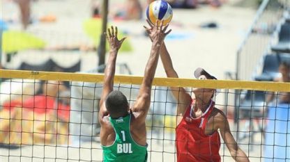 Българският тандем надигра връстниците си от Литва с 2:0 гейм на Световното по плажен волейбол в Португалия