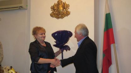 Малина Николова получи от досегашния временно изпълняващ длъжността областен управител на Враца Иван Даков ключа от кабинета и печата на областната управа