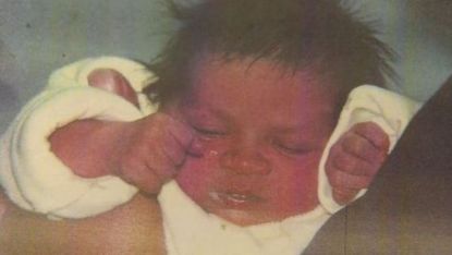 Бебето преди 19 г., малко преди отвличането му
