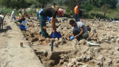 Разкопки на праисторическото селище до АМ 