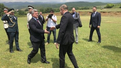 Президентът Георге Иванов посрещна българския си колега Румен Радев в Ново село, но не присъства на българо-македонско честване на Деня на храбростта, което по традиция се провежда на Българския военен мемориал в Ново село.
