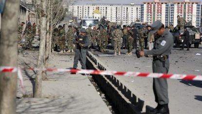 Районът на атентата край военното министерство в Кабул е отцепен