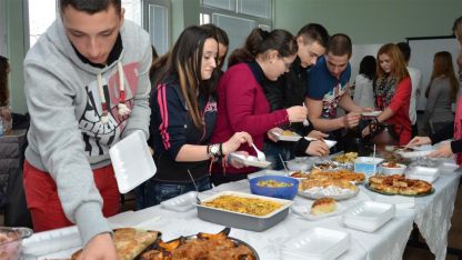Ученици от Видин, Зайчар и Калафат опитаха традиционни храни от трите региона
