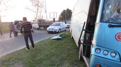 Автобус за Косово в който пътували и деца е катастрофирал