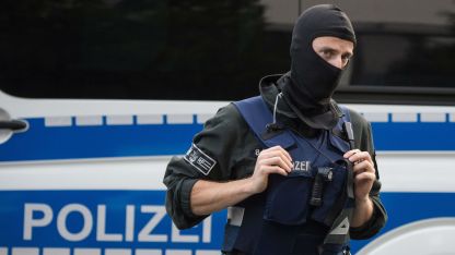 Германия забрани три асоциации заподозрени за връзки с радикалната ливанска