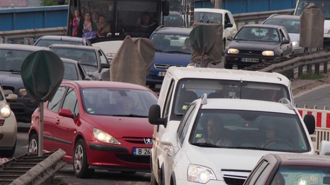 От  КАТ-Варна съобщиха,че има голямото задръстване от автомобили на Аспаруховия