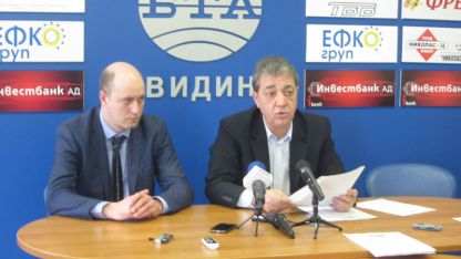 Областният управител Момчил Станков (в ляво) и народният представител Вили Лилков говориха за мерките, които трябва да се предприемат за Северозапада.