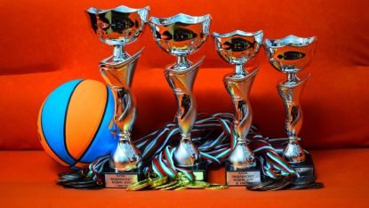 Наградите за международния баскетболен турнир във Видин за Купата на Видабаскет