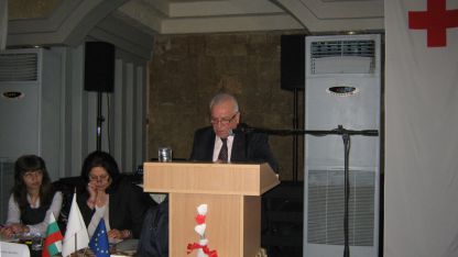 Председателят на Областния съвет на БЧК във Видин д-р Пеко Пеков